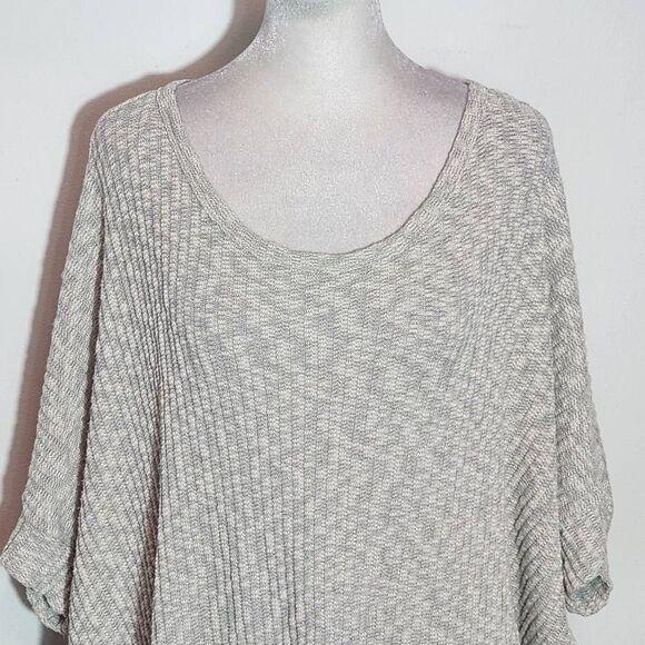 Andree by Unit Heather Gray Oversized Dolman Sleeve Sweater Size Large - Picture 3 of 9